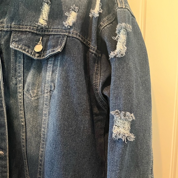 NWOT Denim Boyfriend jacket, distressed oversized jacket- Blondie - Picture 5 of 5